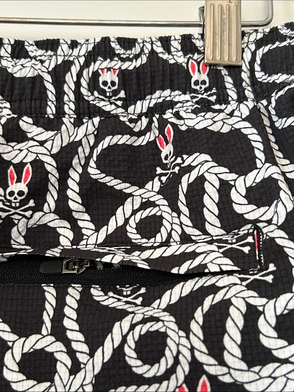⭐️NWT!⭐️Psycho Bunny Cyrus Swim Trunks Sz L w MEASUREMENTS & Rubber Keychain
